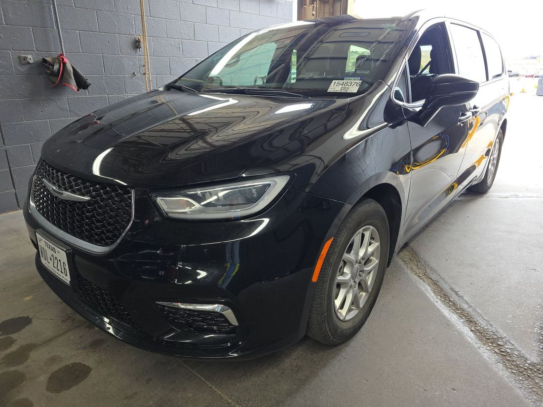 2025 CHRYSLER Select