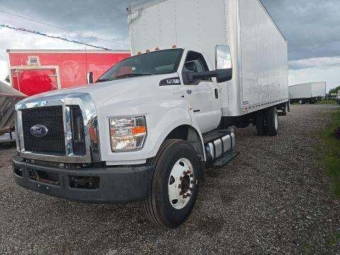 2022 Ford F-Series Super Duty-Dual Rear Wheels