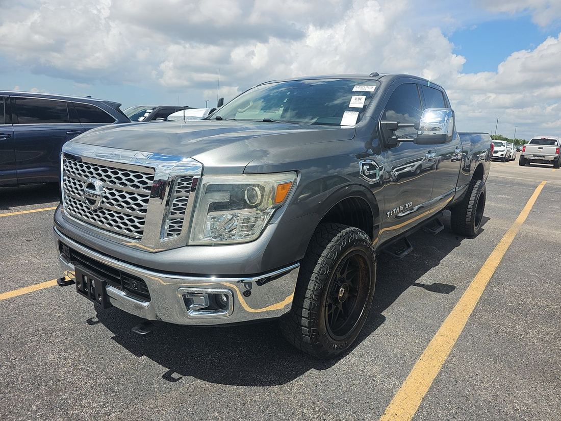 2017 Nissan Titan