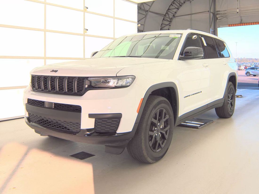 2024 Jeep WL