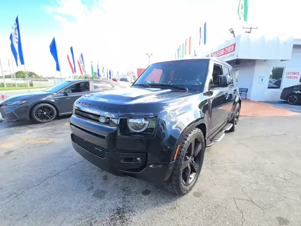2023 Land Rover 110 X-Dynamic SE