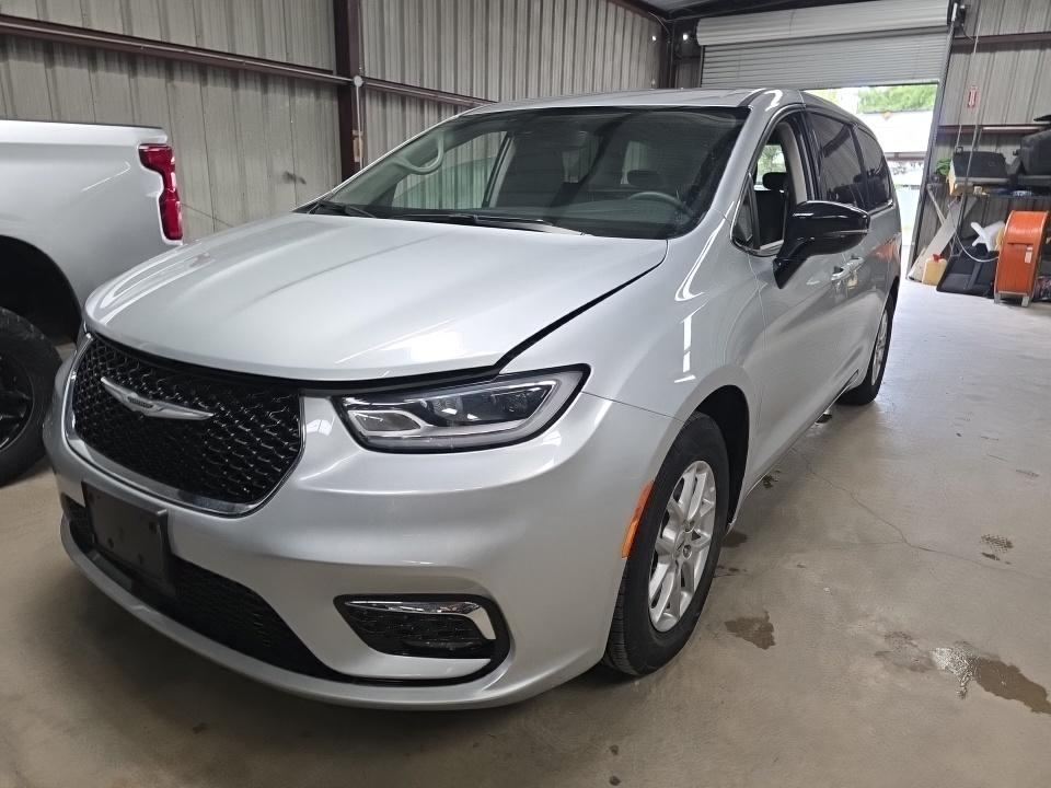 2024 CHRYSLER RU