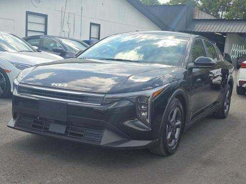 2026 Kia LX, LXS