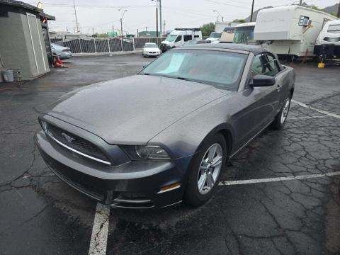 2014 Ford V6 Convertible