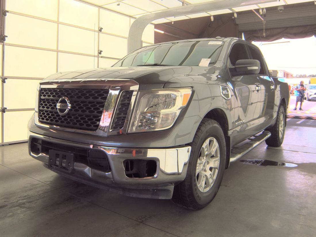 2017 Nissan Titan