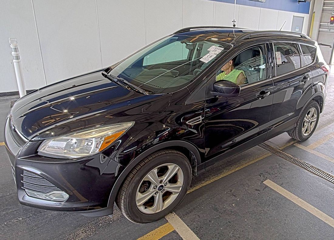2015 Ford SE