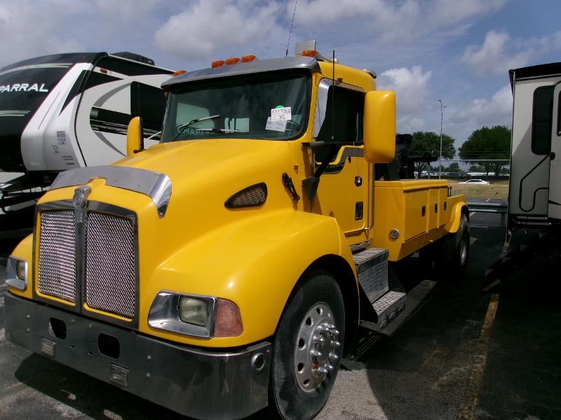 2000 Kenworth T300