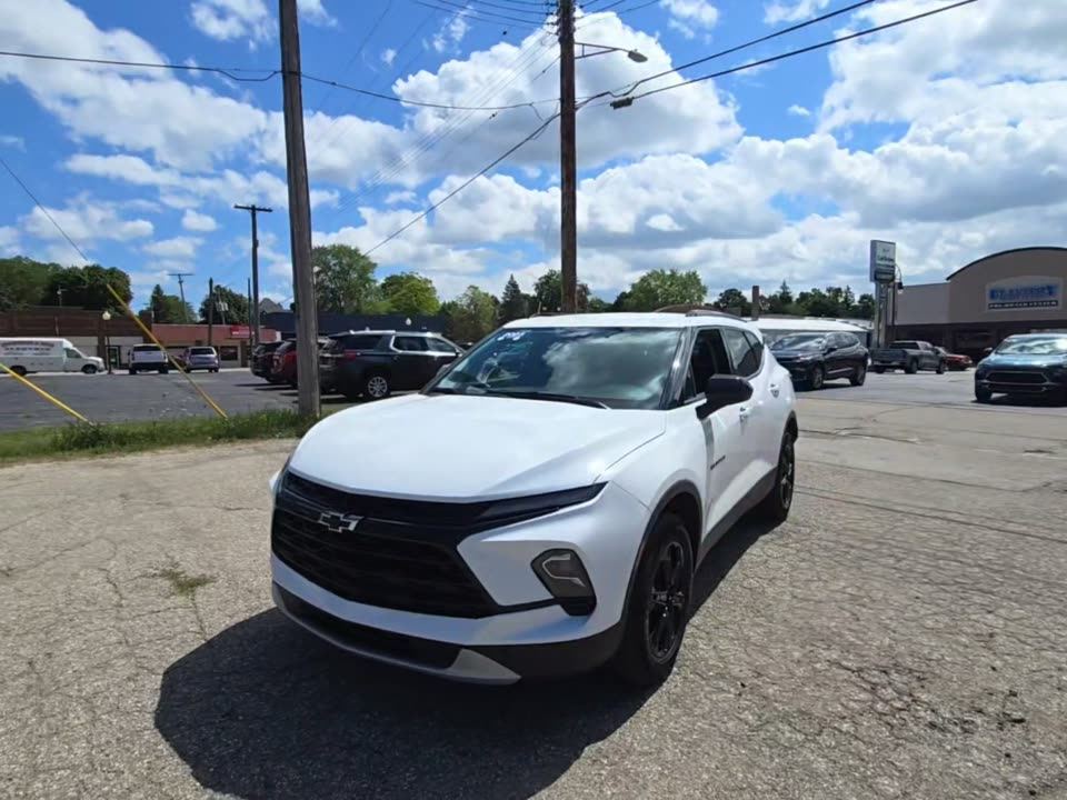 2023 Chevrolet 2LT