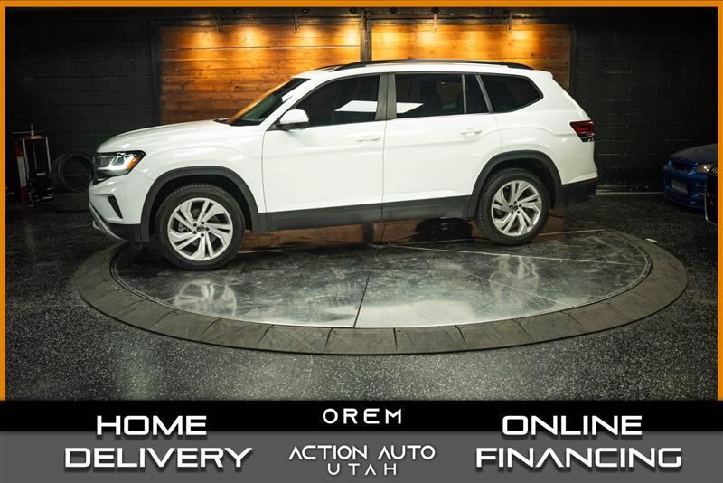 2021 Volkswagen SE w/ Tech w/ Sunroof Pkg.