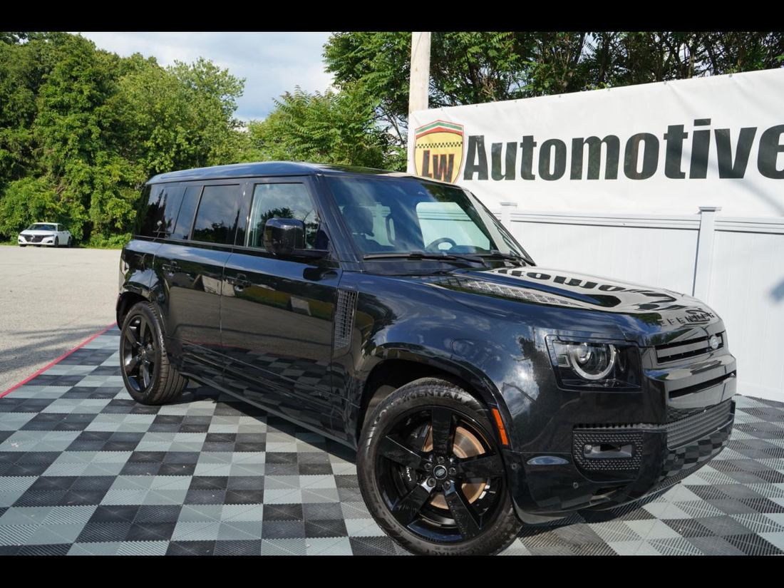 2023 Land Rover 110 V8 / 110 Carpathian Edition