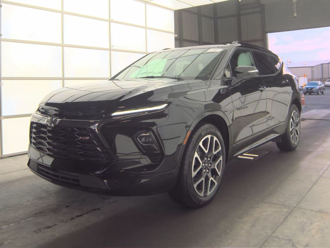2025 CHEVROLET RS