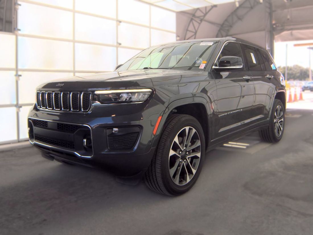 2023 Jeep Overland