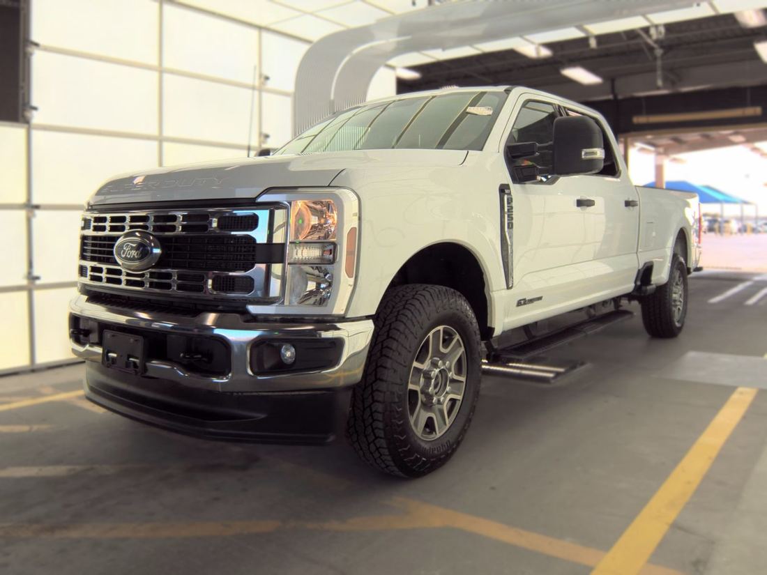 2025 FORD F-Series Super Duty-Single Rear Wheels