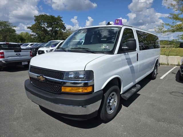 2025 Chevrolet 3500 Passenger