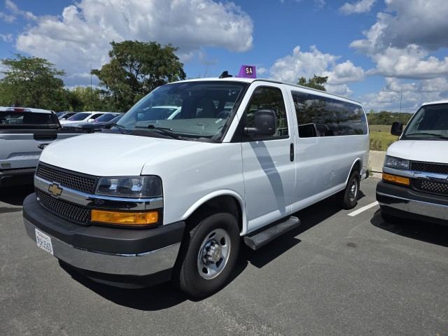 2025 Chevrolet 3500 Passenger