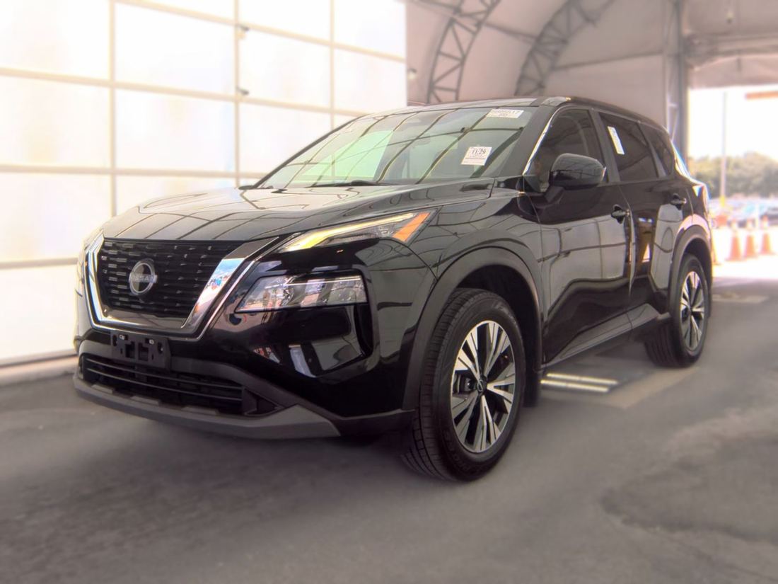 2023 Nissan SV