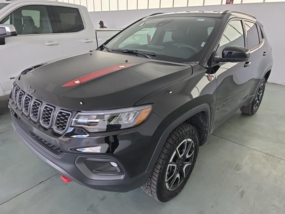 2025 Jeep Trailhawk