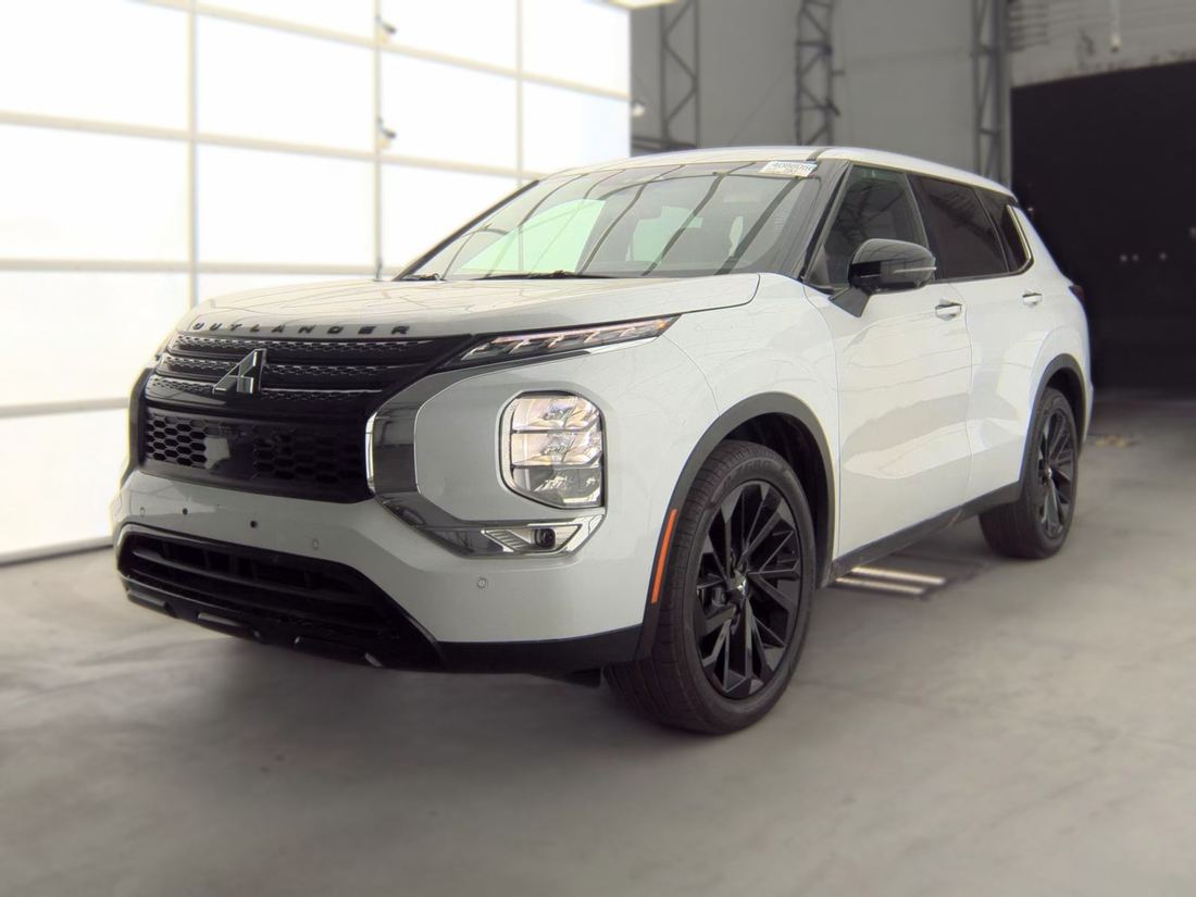 2023 Mitsubishi SE, BLACK EDITION, SAM