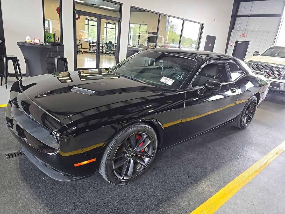 2022 Dodge LA