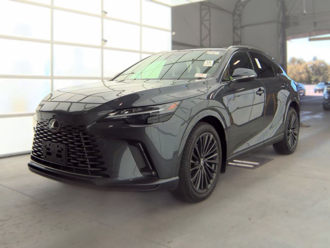 2024 LEXUS 15 Series