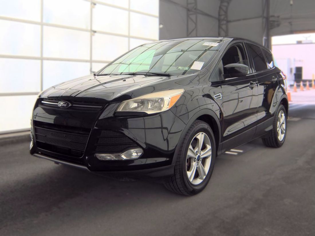 2016 FORD SE
