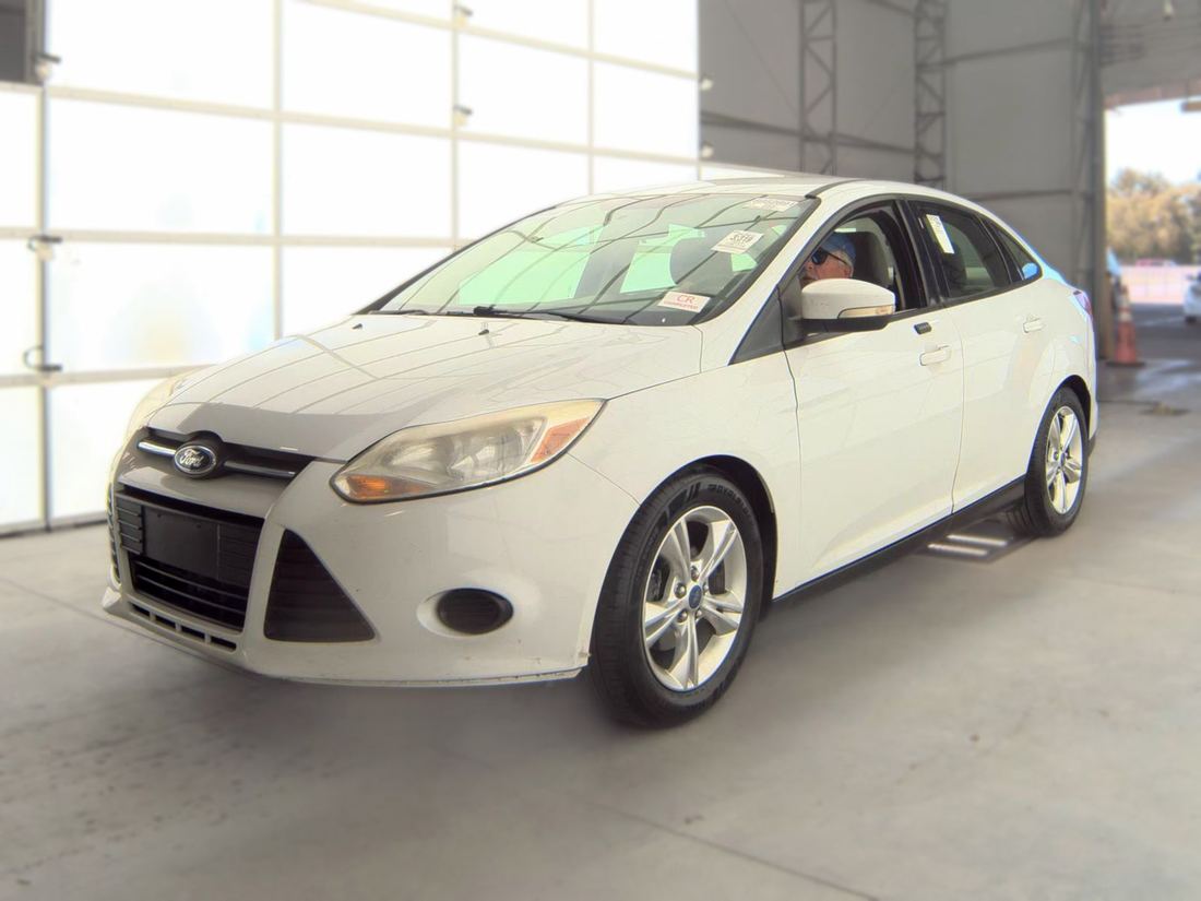 2014 FORD SE