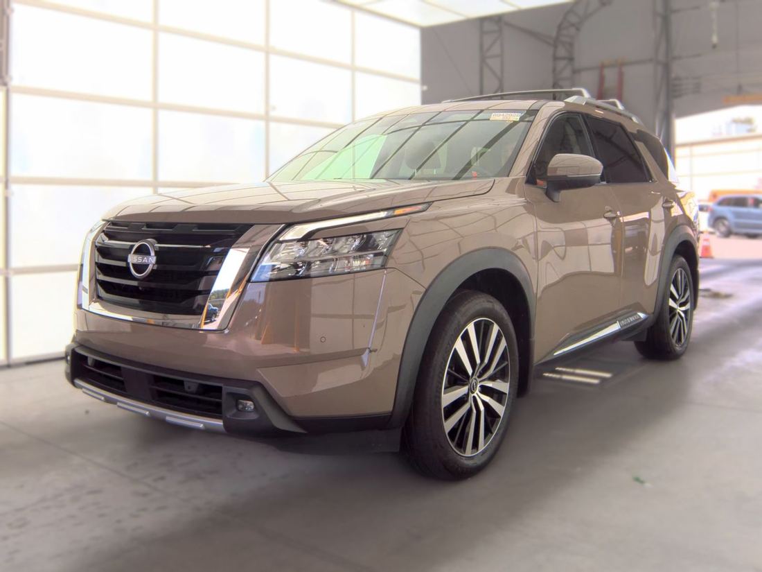 2023 NISSAN PLATINUM