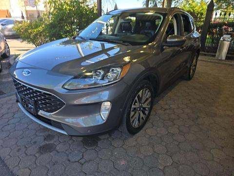 2021 Ford Titanium FHEV