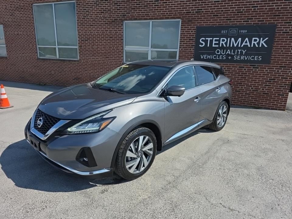 2021 NISSAN SL