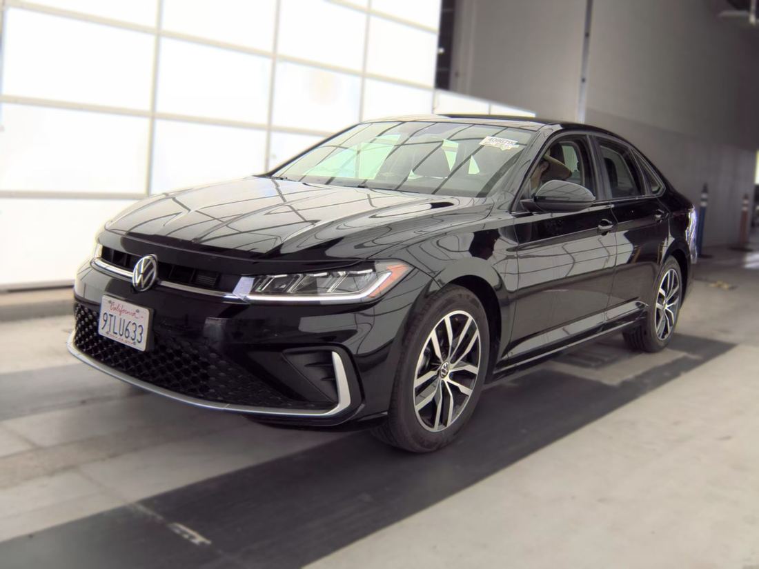 2025 VOLKSWAGEN SE