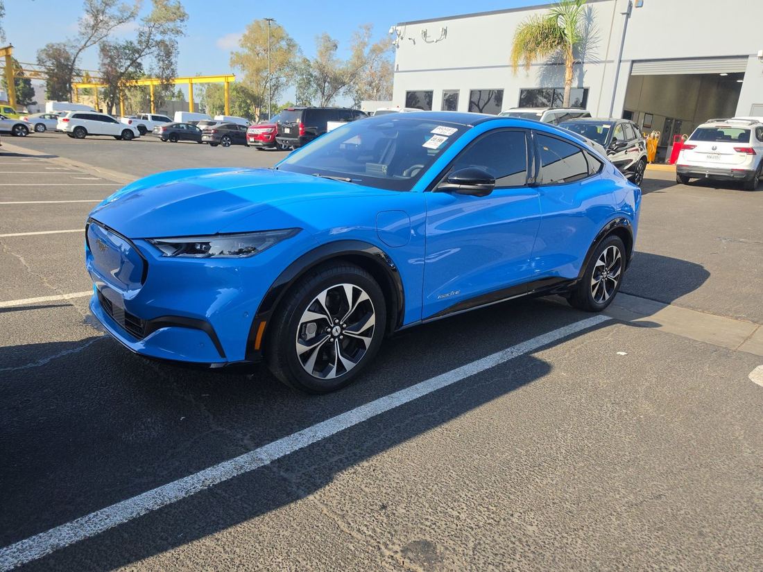 2023 Ford Premium
