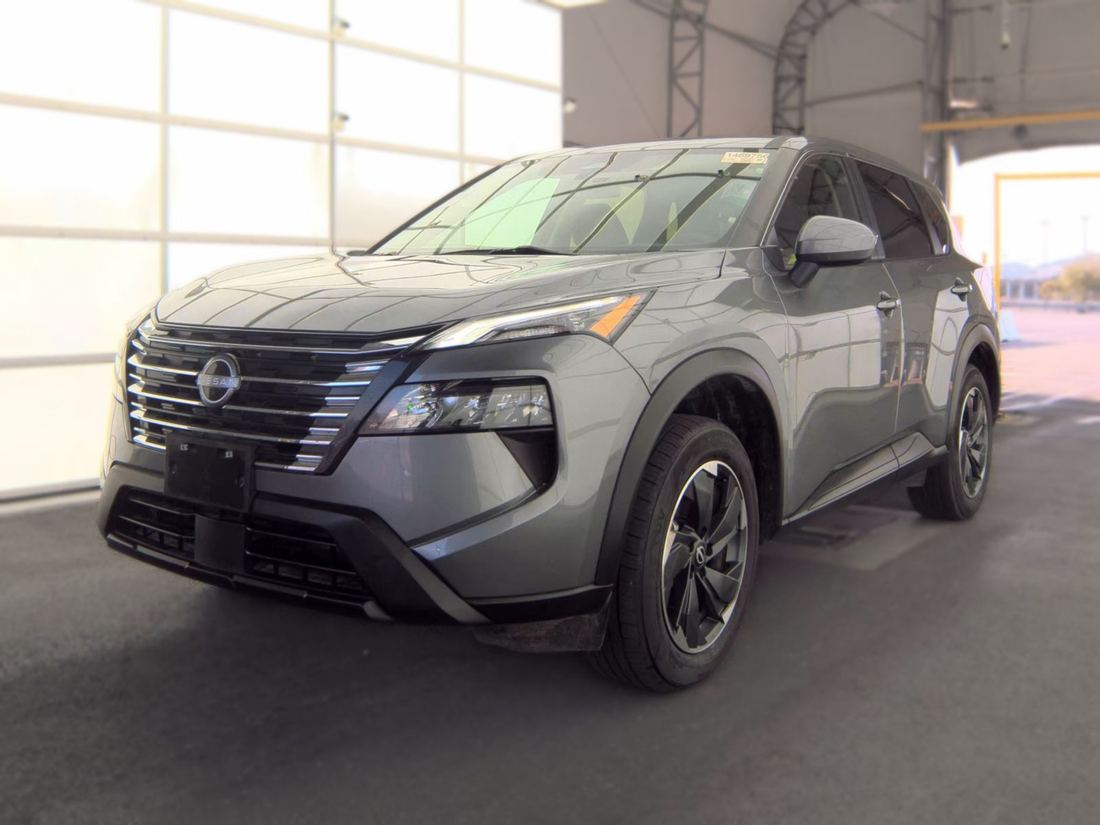 2024 Nissan SV