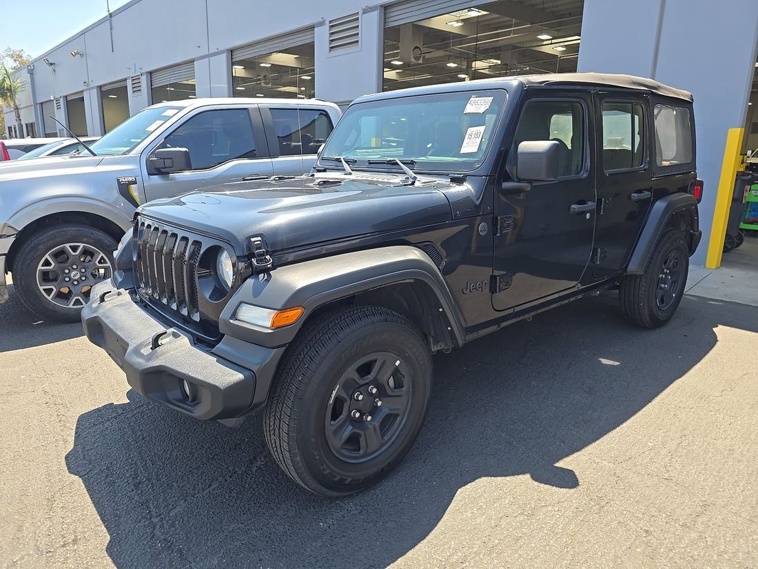 2023 Jeep Sport