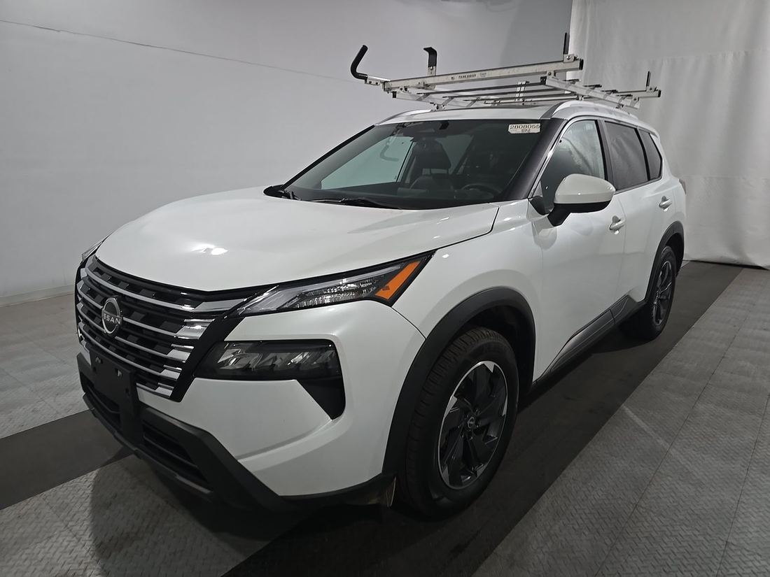 2024 Nissan SV