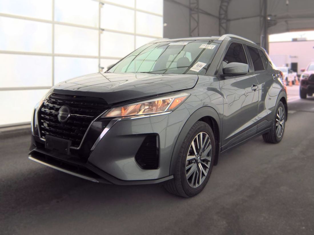 2021 NISSAN SV