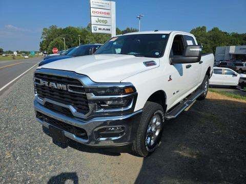 2025 Ram Big Horn/Lonestar