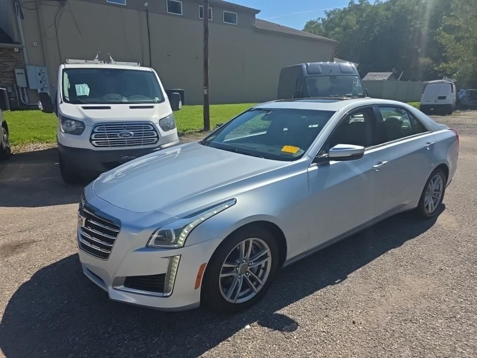 2017 Cadillac Luxury