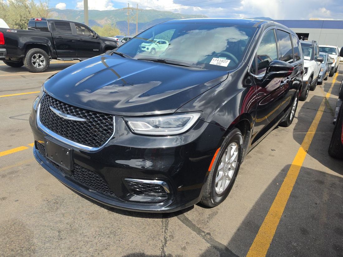 2025 Chrysler Select