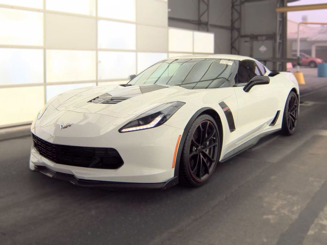 2018 Chevrolet Grand Sport Standard 1LT