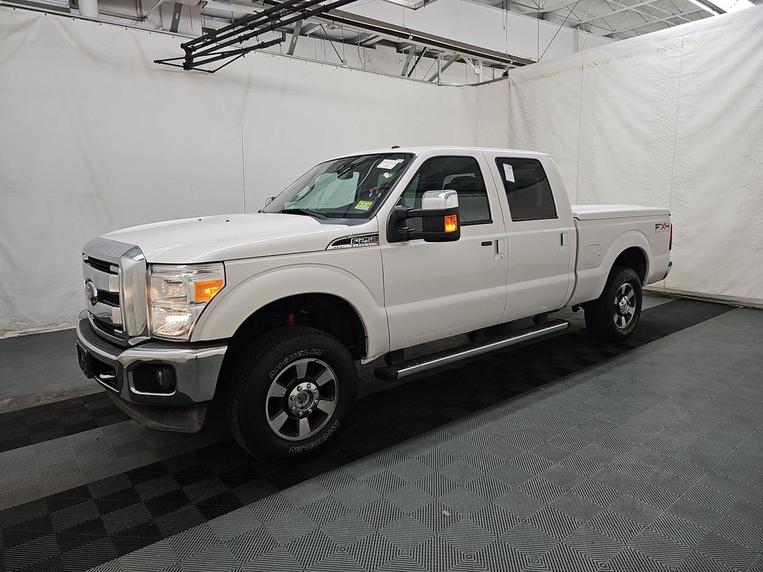 2011 FORD Super Duty - Single Rear Wheel