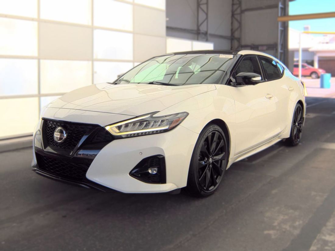 2021 NISSAN SR