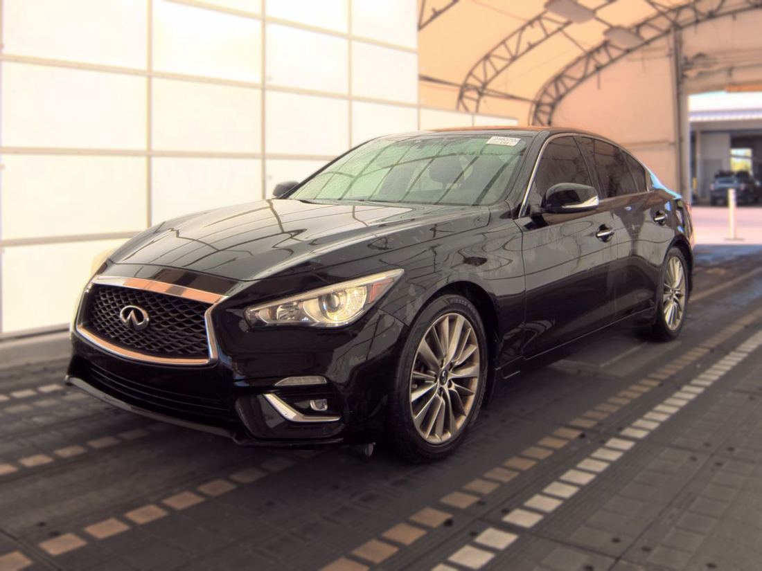 2018 INFINITI Q50