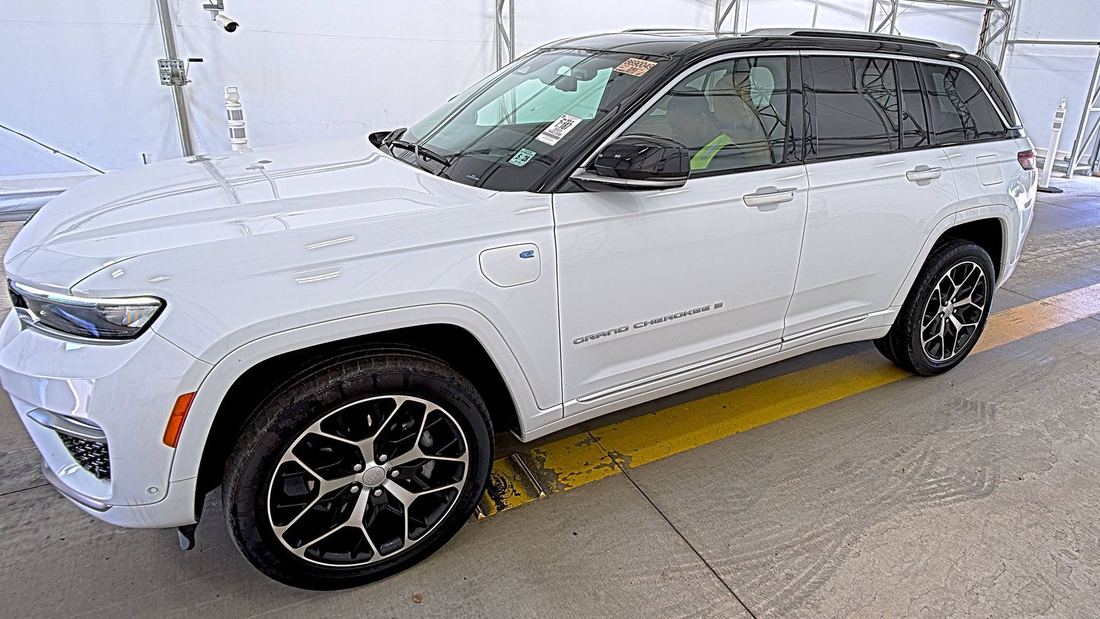 2023 Jeep Summit 4XE, Summit Reserve 4XE