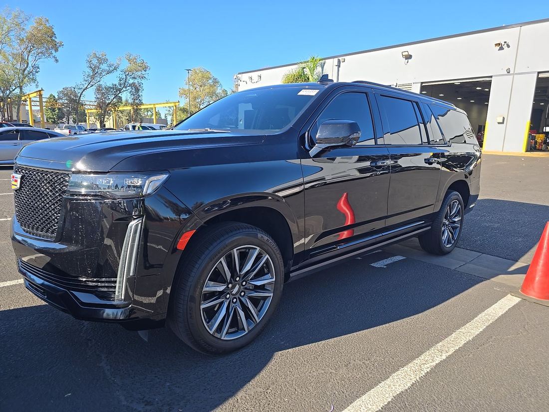 2022 CADILLAC Sport