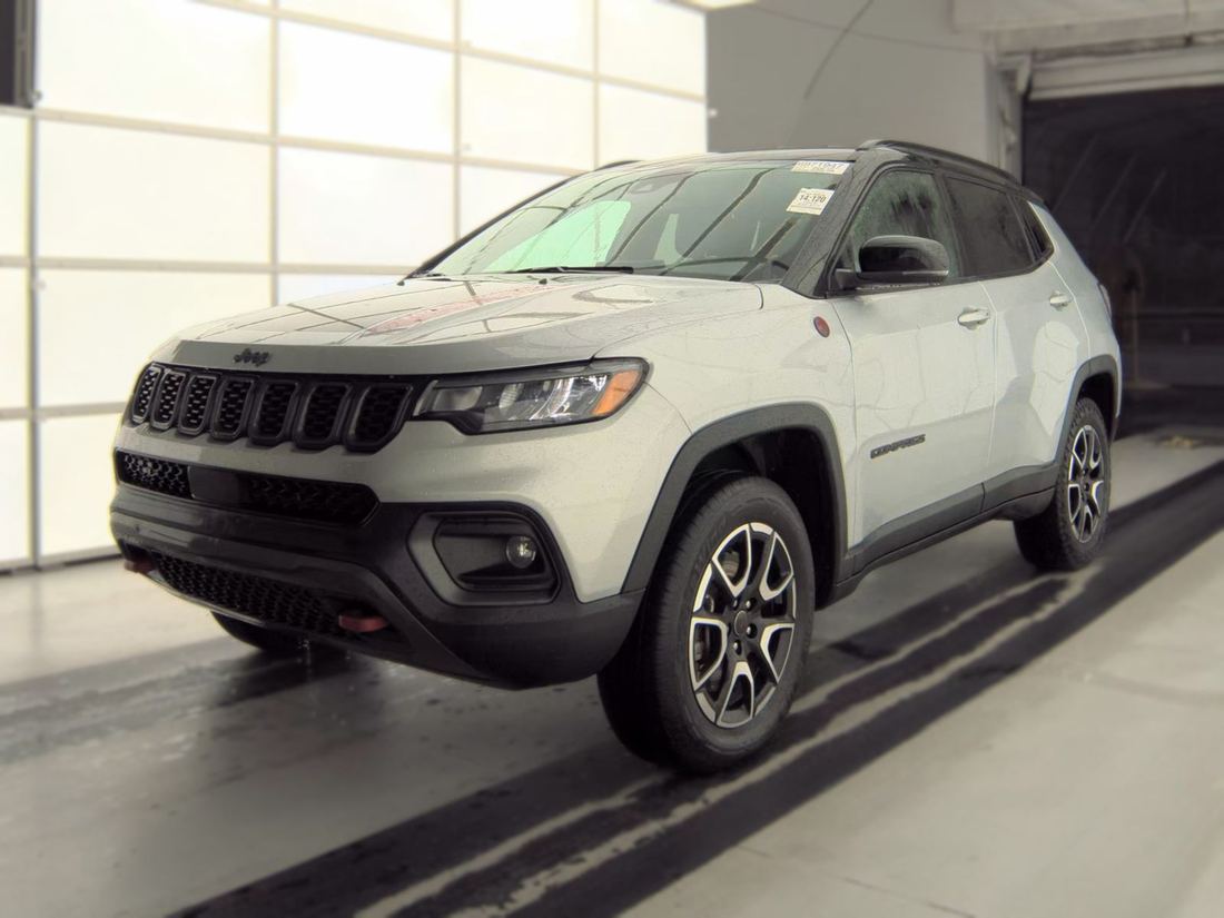 2025 Jeep Trailhawk