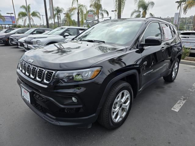 2025 Jeep North, Latitude