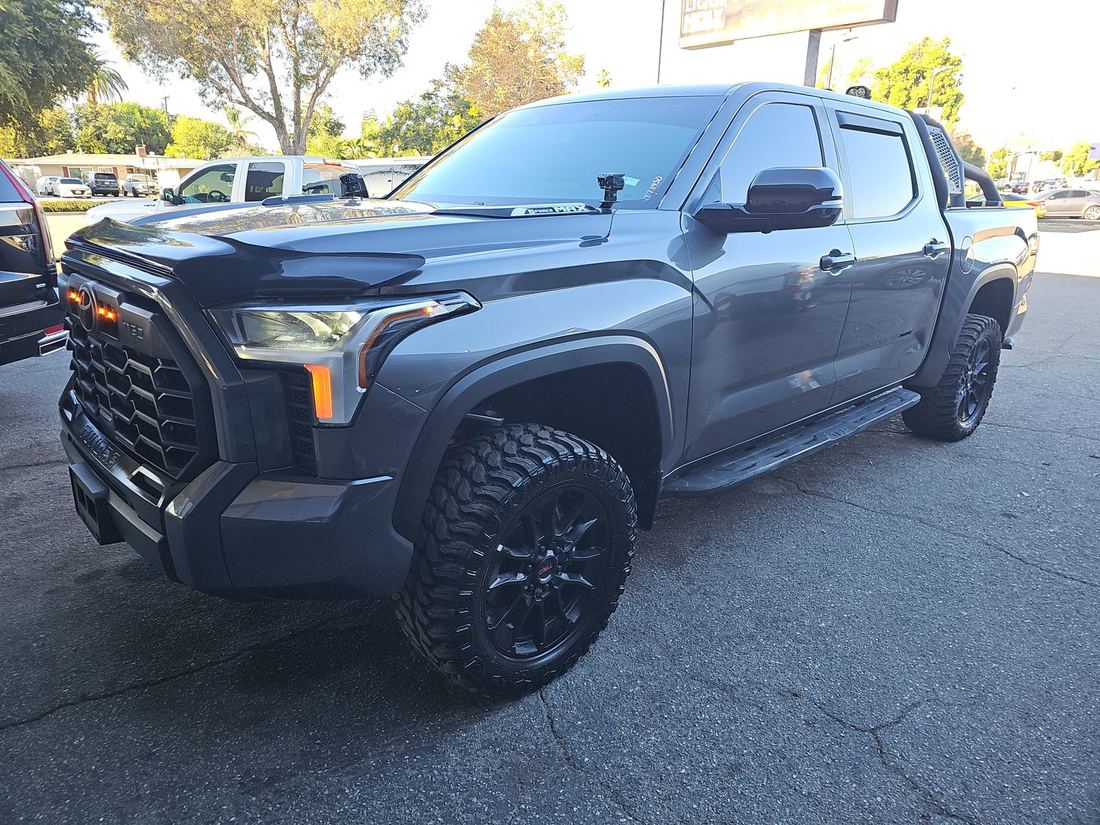 2024 Toyota 75 Series