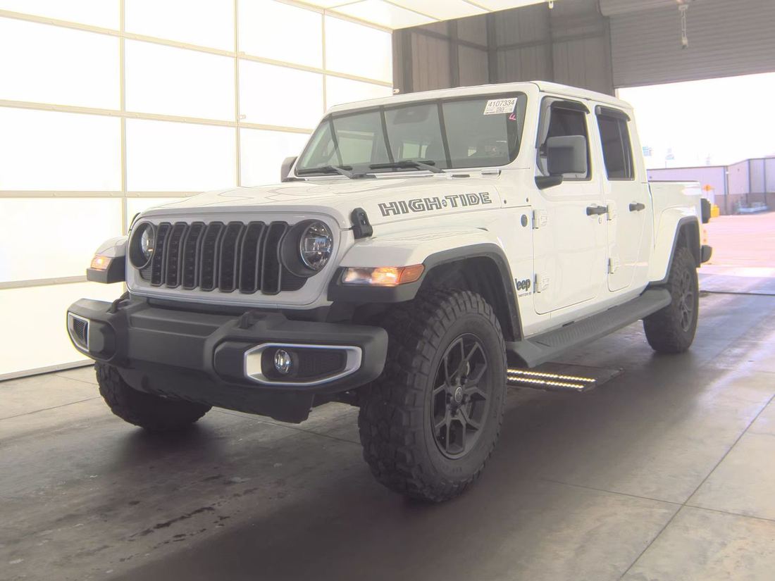 2025 JEEP Sport
