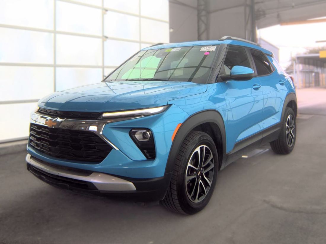 2025 CHEVROLET LT