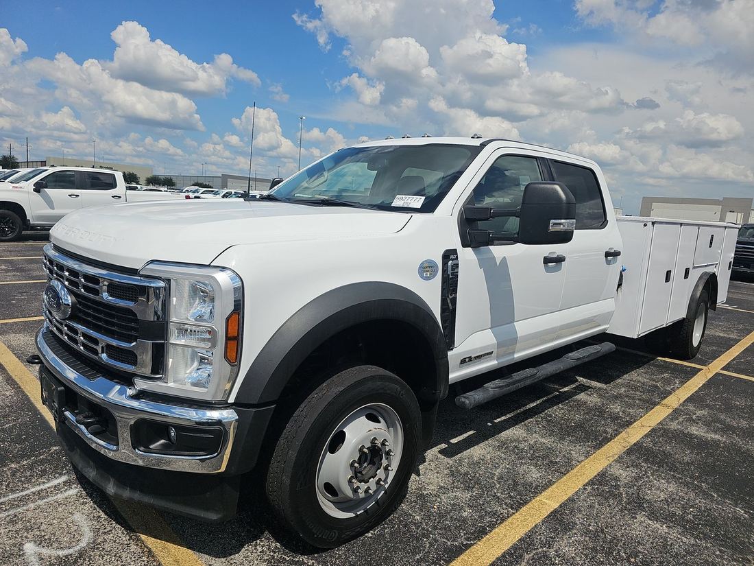 2024 Ford F-Series Super Duty-Dual Rear Wheels